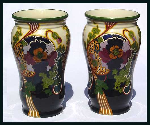 h114goudapair1.jpg - 28542 Bytes