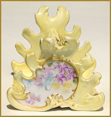 kr072holder-end.jpg - 35220 Bytes