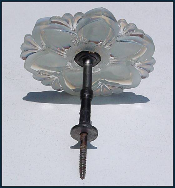 kr093spindle2.jpg - 32807 Bytes