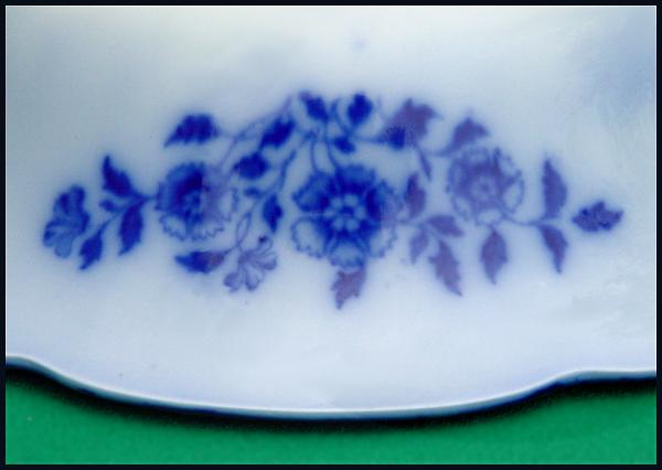 k028MelLgbowl-side1.jpg - 23257 Bytes